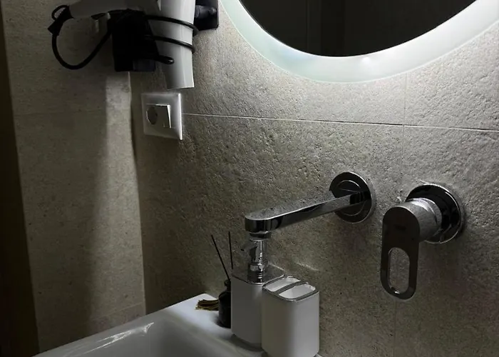 Goldenhour ティラナ